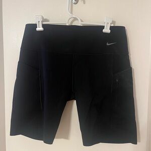 Nike Go Women's Black Shorts XL with pockets
